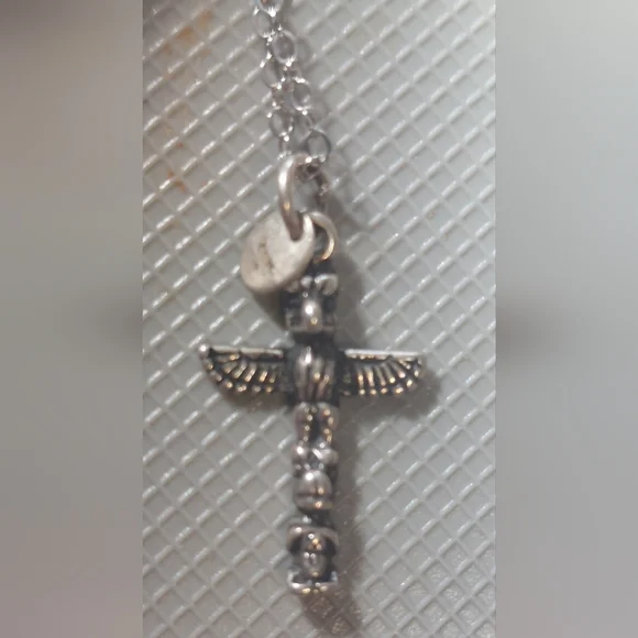 Totem pole charm on sterling chain native - Picture 7 of 13